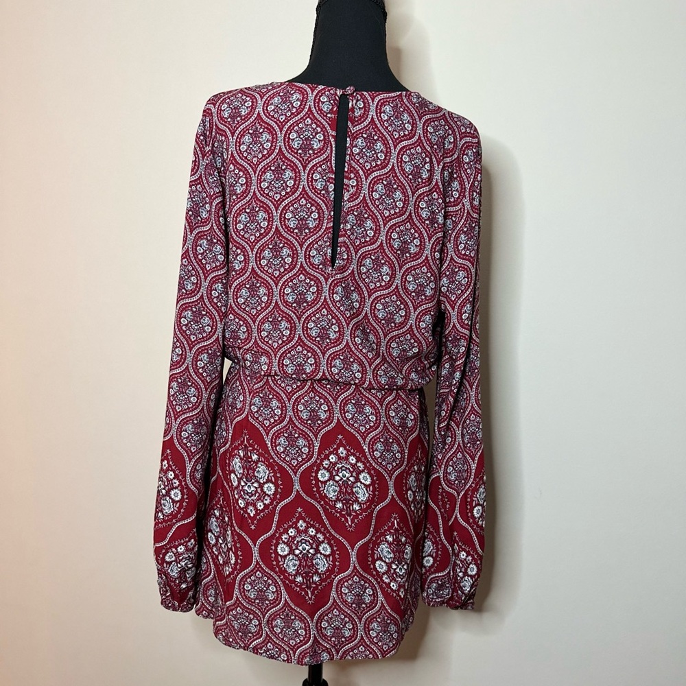 Pattern dress. - Picture 2 of 3
